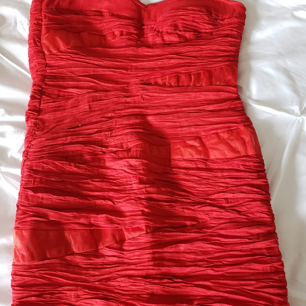 Dress - Picture 2 of 4